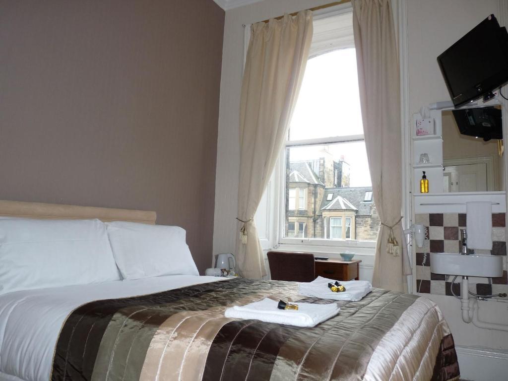 Alba Hills Guest House EDI Zimmer foto